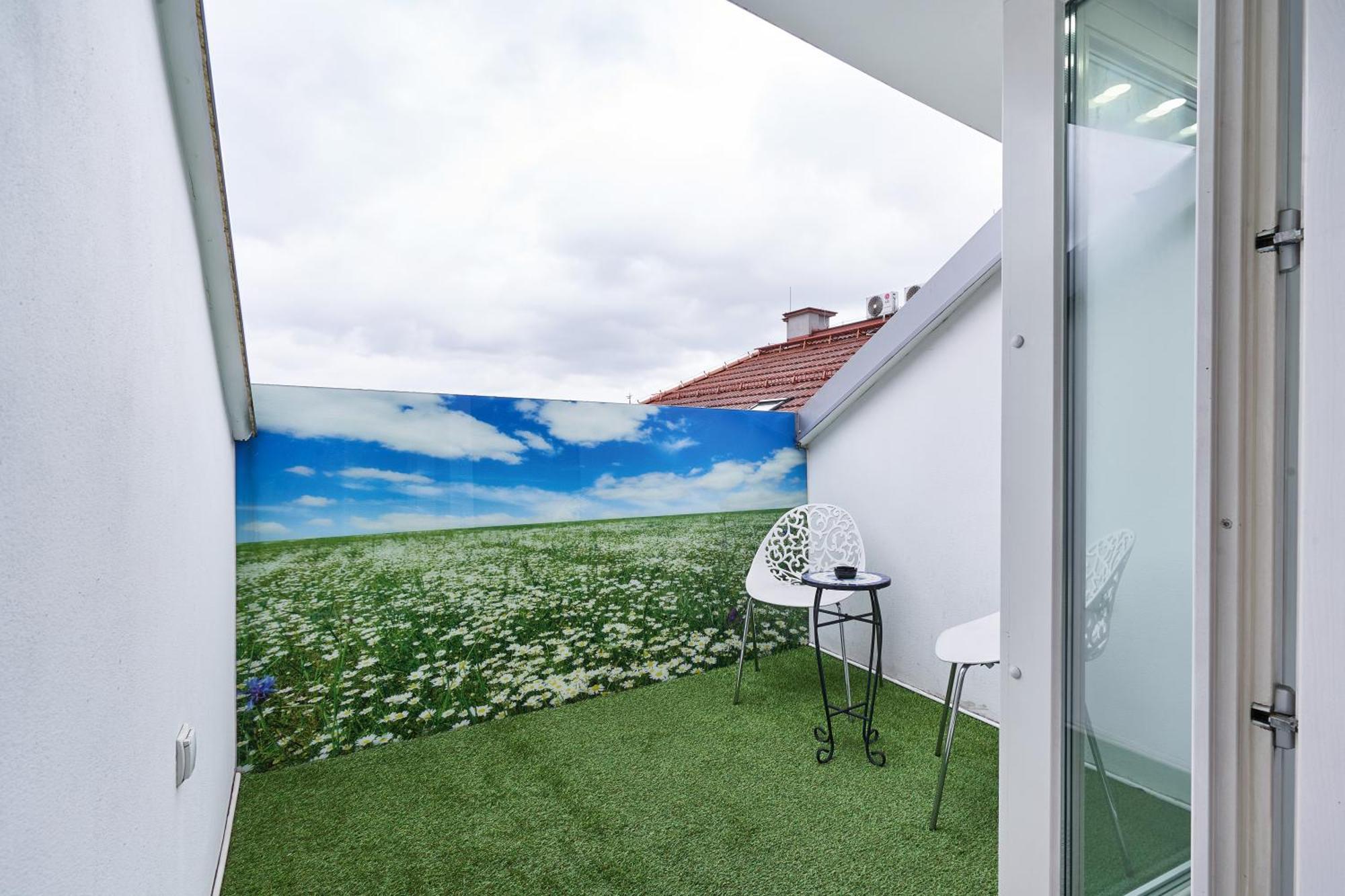 Apartament Unique Design Loft In Middle Of Centre Of Old Town With Netflix Kraków Zewnętrze zdjęcie